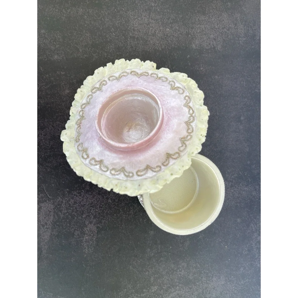 Nostalgia Miniature Hat Box Used For Rings Or Trinkets